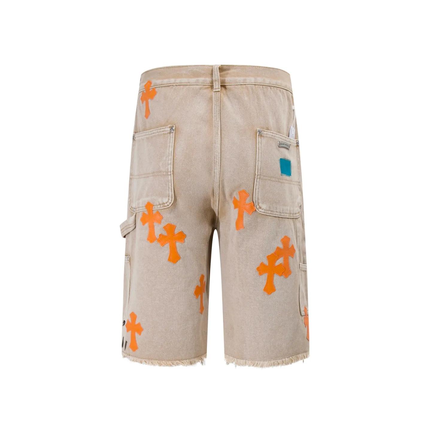 P240 Style No.: H894 GALLERY DEPT. & 𝐂𝐡𝐫𝐨𝐦𝐞 𝐇𝐞𝐚𝐫𝐭 Croxin co-branded ss25 wood splash ink hand-painted stitching multi-pocket micro-flared denim shorts. Styles with different washed textures are very friendly to people with thin legs. The micro-flared version perfectly modifies the leg shape. The timeless and moderate length makes it easy to match and match. It is the basis for various styles and is a must-have in your wardrobe! The fabric is stiff but also makes the upper body soft without losing texture. The washing process is even more perfect. It is a must-have item for everyone! ! ! Washed wheat, tag, pants label, three labels complete Color: Khaki Size: 28-30-32-34-36